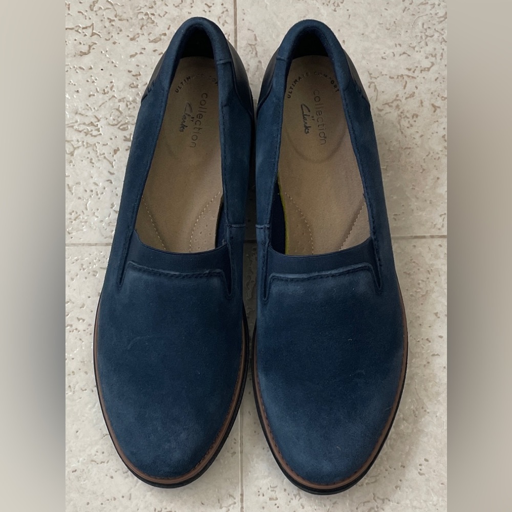 Clarks women Sharon dolly loafer navy size 8.5